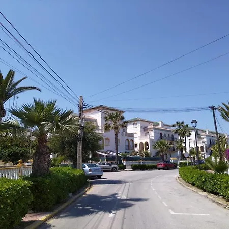 Marina Sunbeach Mimosas Apartamento *